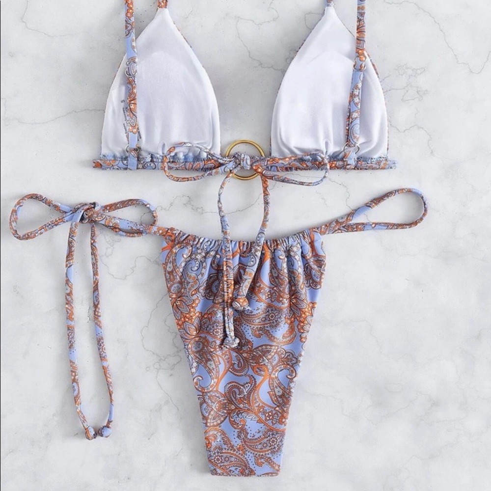 Swimsuit - Picture 4 of 7